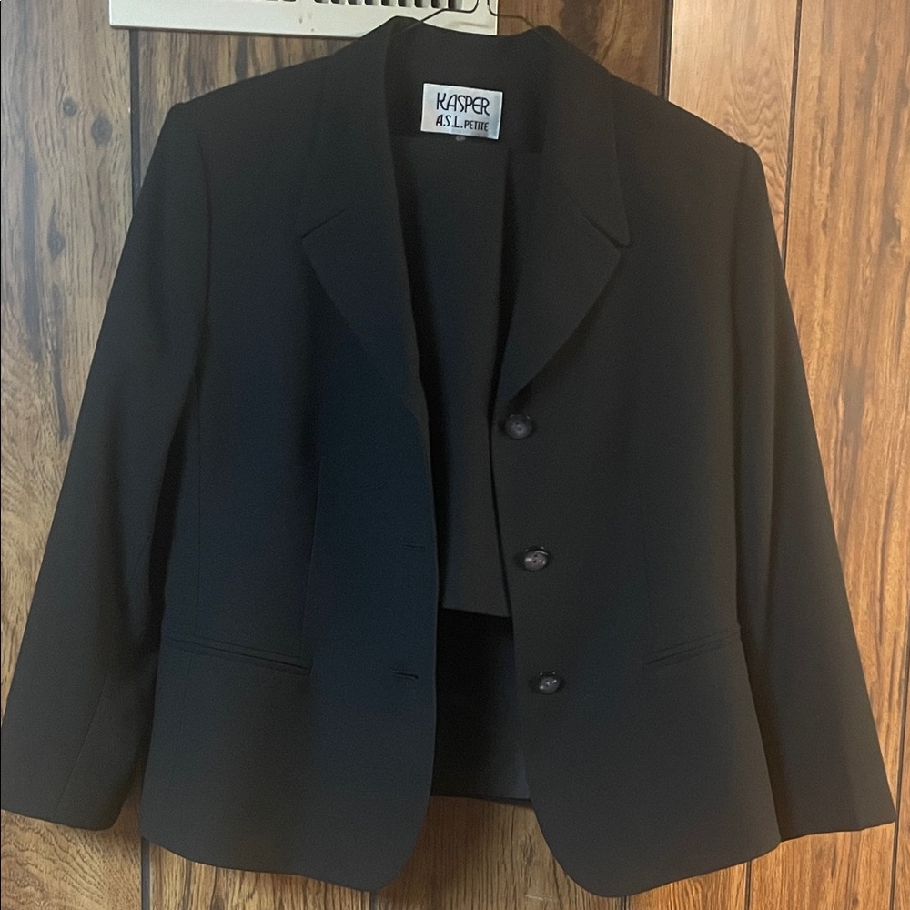 Kasper Women's Elegant Black Blazer